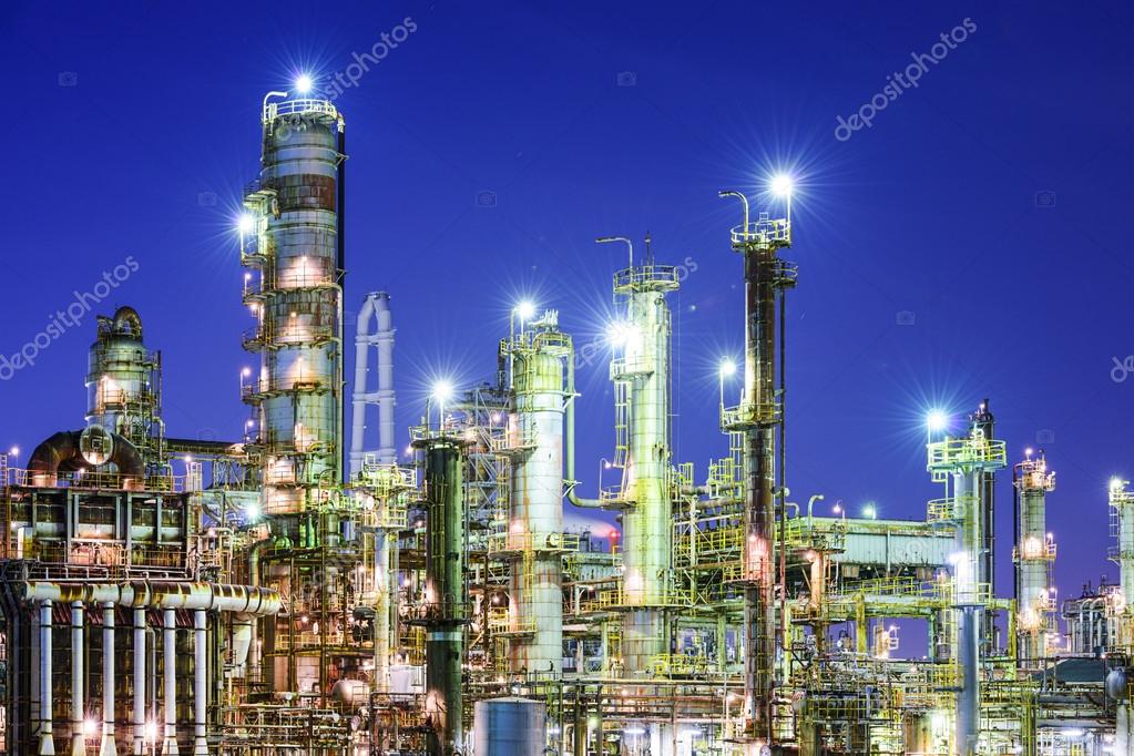 Industrielle Rohrleitungen in einer Anlage