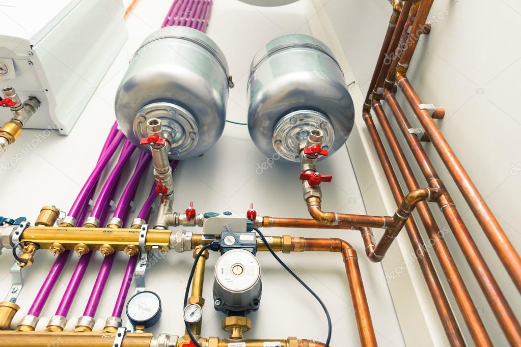 Heizkessel mit Heizölleitung